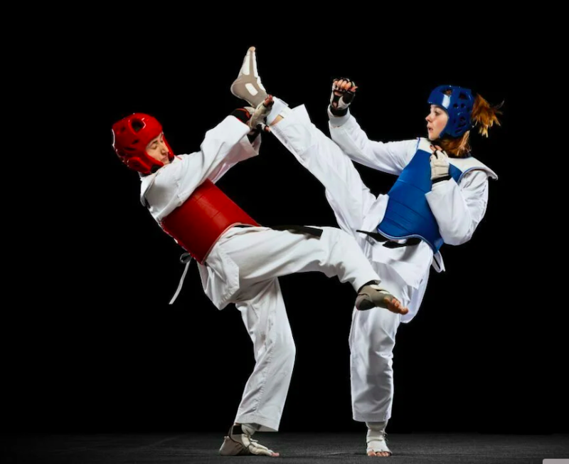 Entrenamiento de Taekwondo Saeroon Do